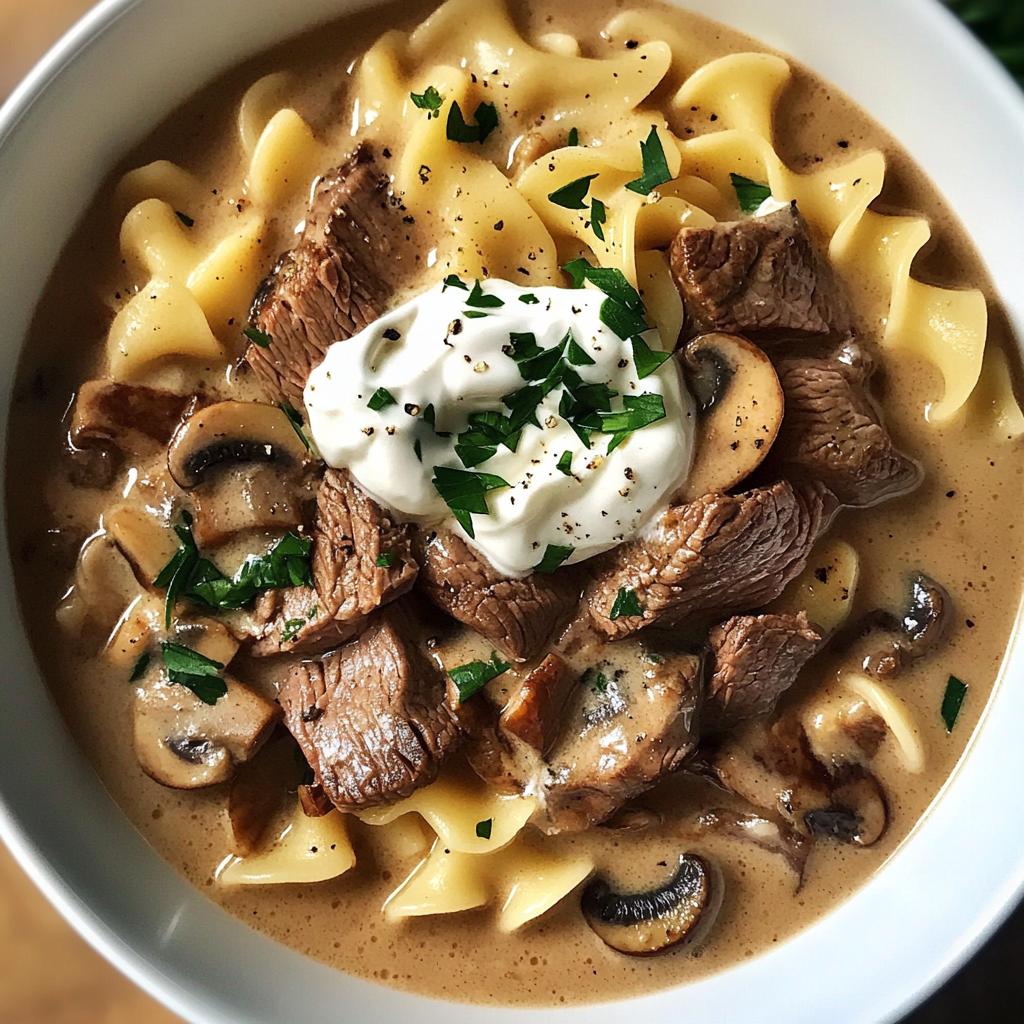 30-Minute Creamy One Pot Beef Stroganoff Soup