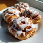 homemade icing for cinnamon rolls