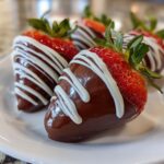 chocolate dipped strawberries aesthetic