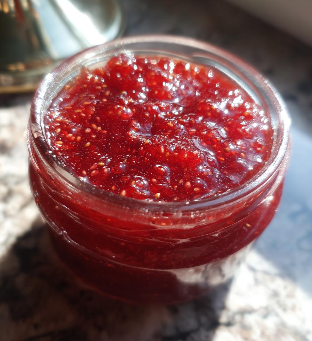 easy strawberry freezer jam recipe