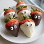 ghost chocolate covered strawberries
