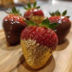 gold chocolate covered strawberries