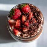 chocolate strawberry overnight oats