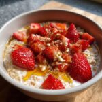 strawberry overnight oats